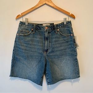 Women’s Universal Thread Denim Vintage Bermuda Shorts High Rise size 10 NWT